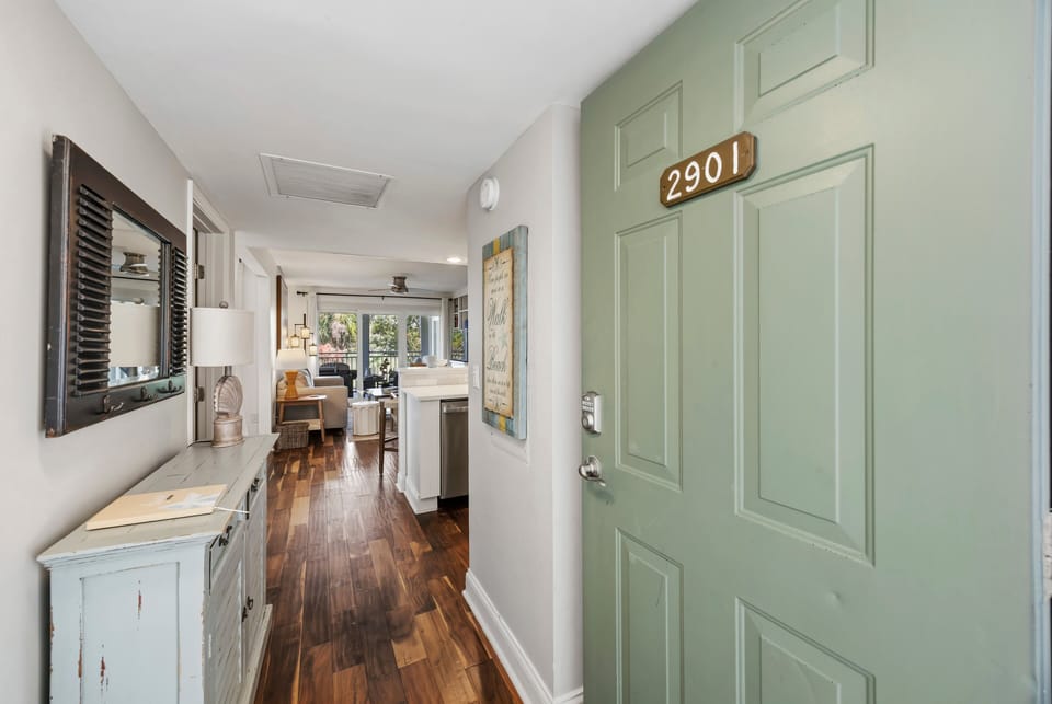 Welcome to 2901 Atrium!