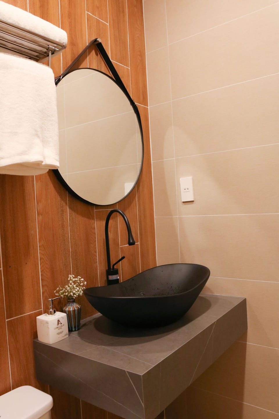 Shower, rainfall showerhead, designer toiletries, hair dryer