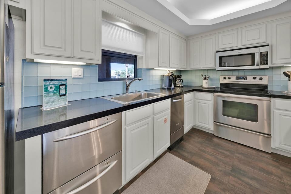 Condo, Multiple Beds (Aegean 211) | Private kitchen | Oven, toaster