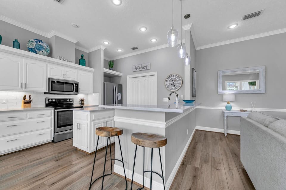 House, Multiple Beds (Sunset Bay) | Private kitchen