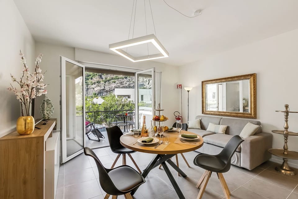 Living and dining room