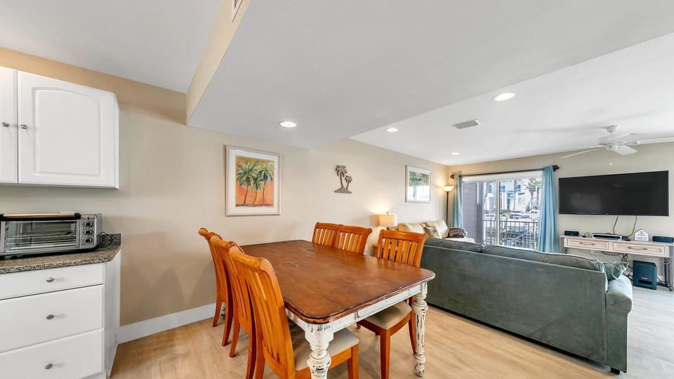 Condo, Multiple Beds, Canal View (Salty Tide) | Interior