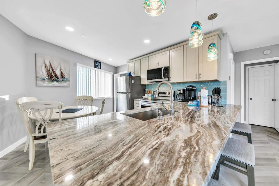 Condo, 1 King Bed with Sofa bed (Crystal Village II, unit 6B) | Private kitchen | Oven