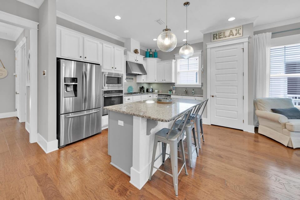House, Multiple Beds (Luna de Soleil) | Private kitchen | Oven