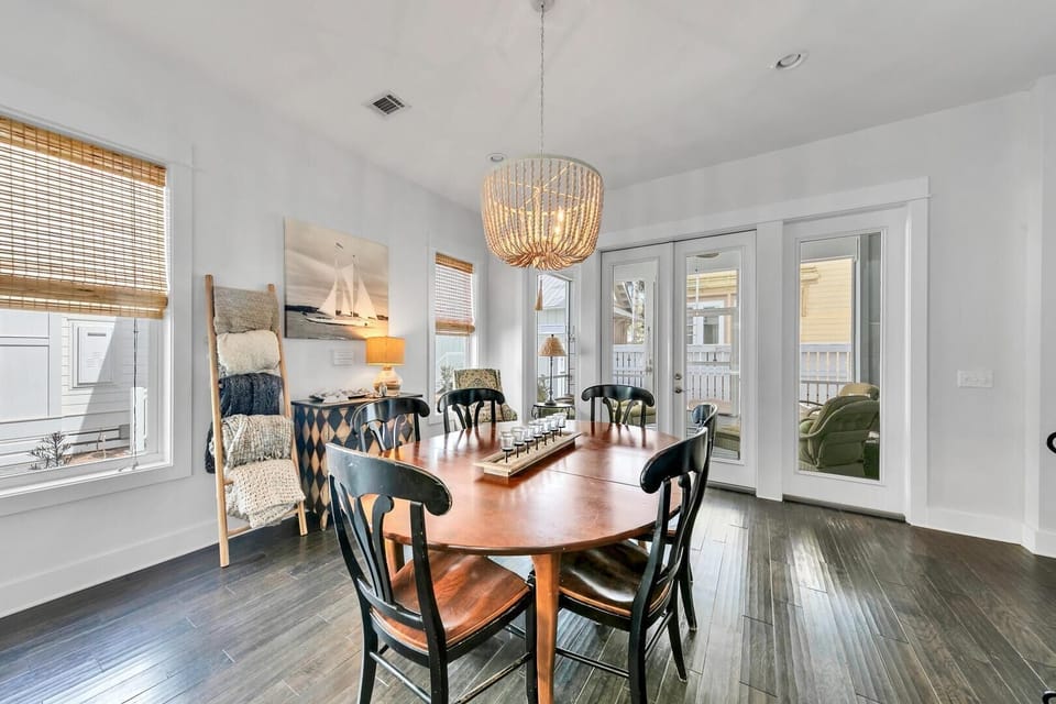House, Multiple Beds (Seagrove Serenity) | Dining