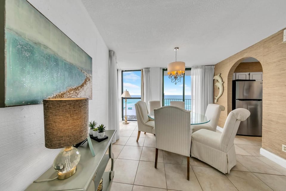 Condo, Multiple Beds, Beach View (Mainsail 131) | Dining