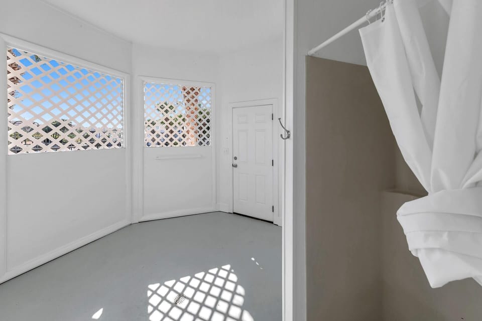 House, Multiple Beds (Aqua Bella) | Interior