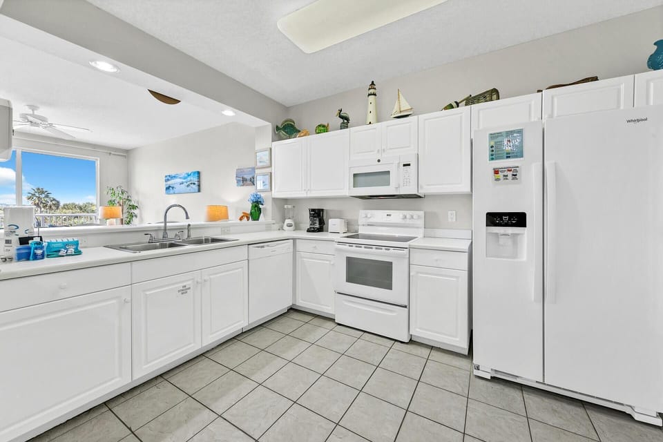 Condo, Multiple Beds, Beach View (Destin West Gulfside 304) | Laundry