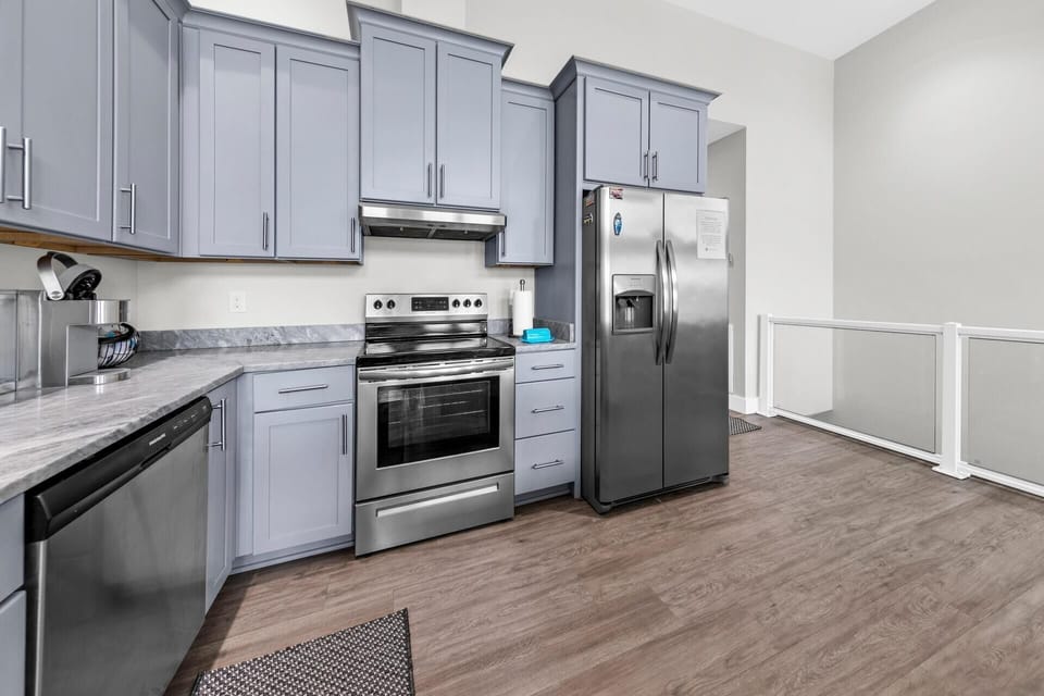 Condo, Multiple Beds, Canal View (Completely Coastal) | Private kitchen | Oven, toaster