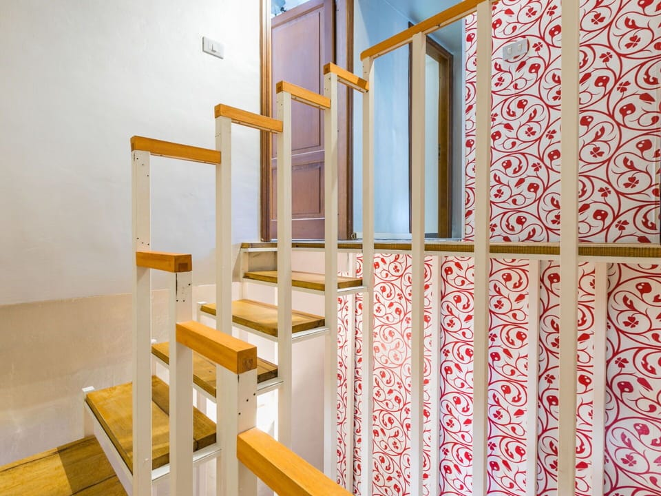 Property, Building, Wood, Interior Design, Flooring, Floor, Window, Tints And Shades, Rectangle, Ceiling