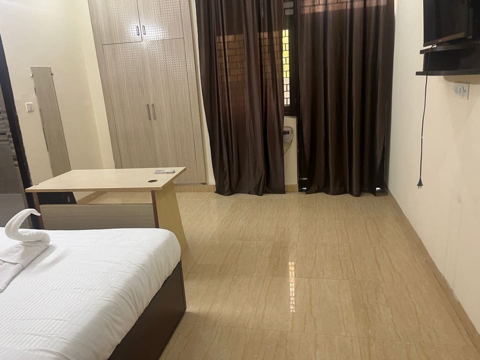 Deluxe Room | 1 bedroom, free WiFi