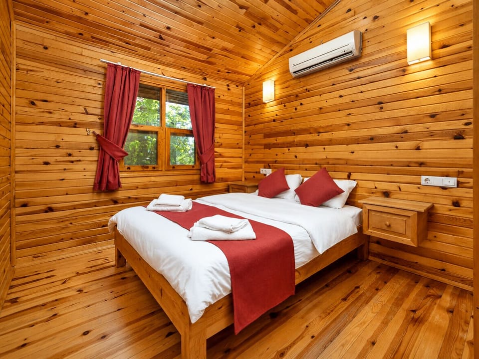 Family Bungalow | Premium bedding, minibar, free WiFi, bed sheets