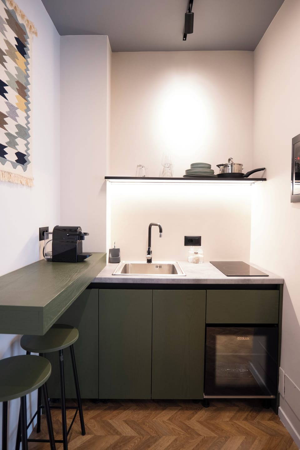 Private kitchenette