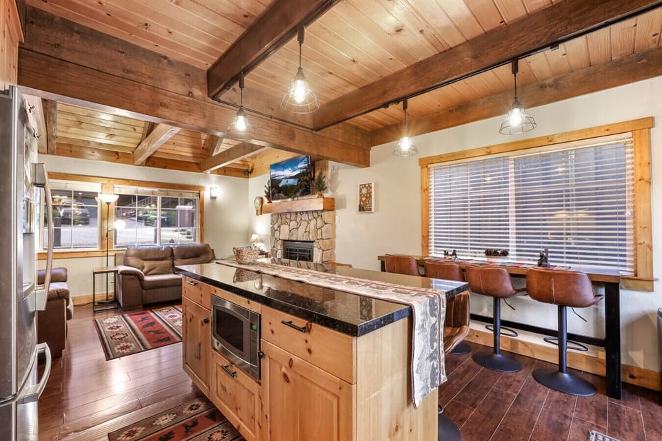 Kitchen island