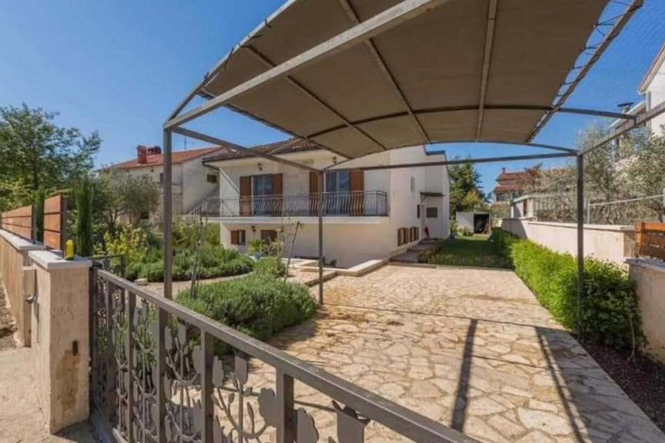 Apartment (Two Bedroom Apartment with Terrace) | Exterior