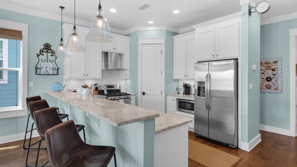 House, Multiple Beds, Patio, Partial Ocean View (Royal Seaview) | Private kitchen | Coffee/tea maker
