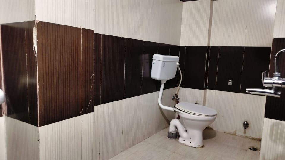 Family Room | 1 bedroom, free WiFi, bed sheets