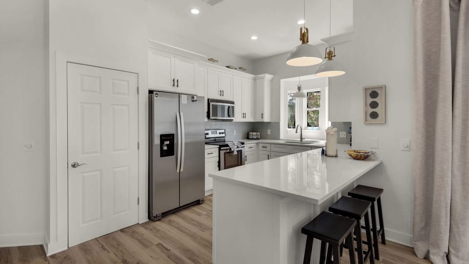 House, Multiple Beds, Pool Access, Pool View (Sublime ) | Private kitchen