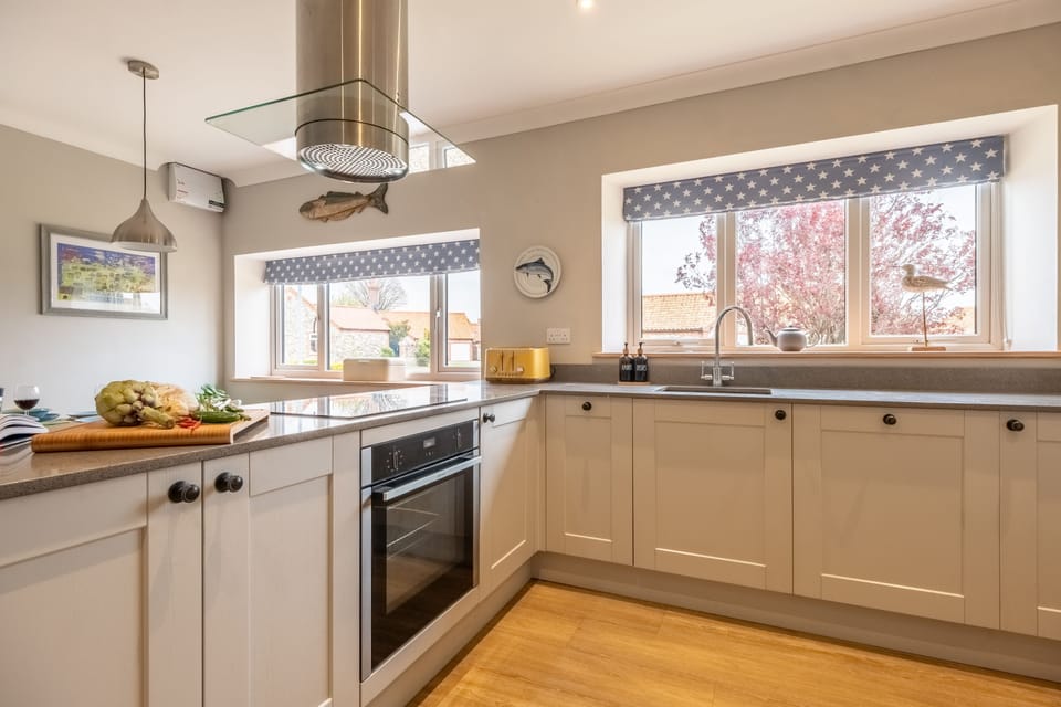 Ground floor: Kitchen