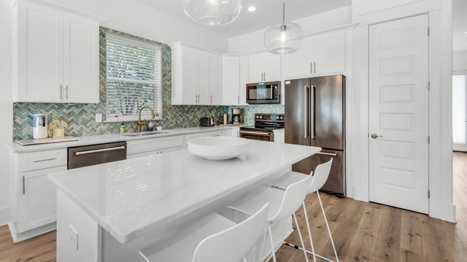 House, Multiple Beds, Patio, Garden View (Sea La Vie in Miramar Beach) | Private kitchen | Fridge, microwave, oven, stovetop