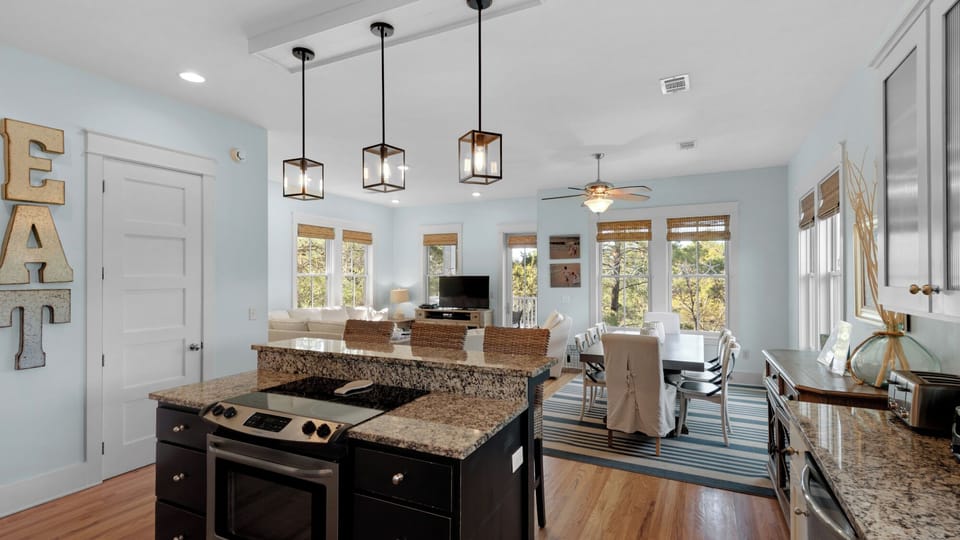 House, Multiple Beds, Patio, Garden View (Grayt Tides) | Private kitchen