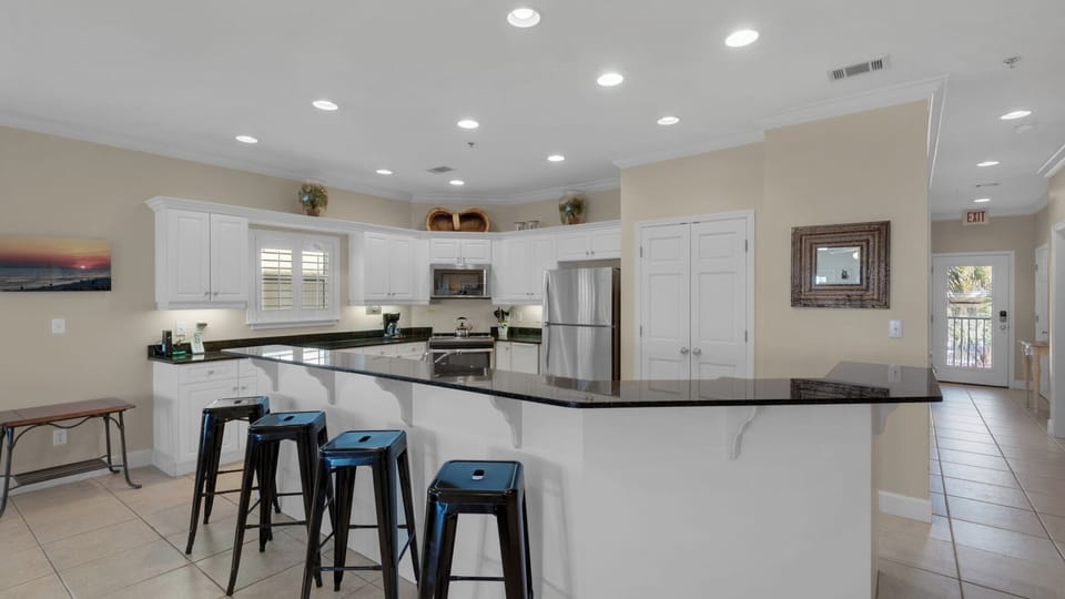 Condo, Multiple Beds, Balcony, Ocean View (Seagrove By The Sea IIC) | Private kitchen