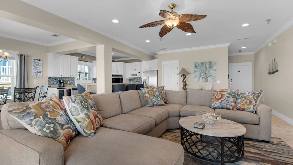 Condo, Multiple Beds, Balcony, Ocean View (Seaview I Unit 200) | Living area