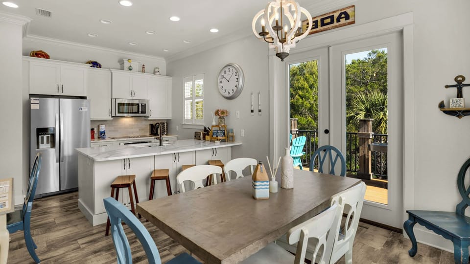 House, Multiple Beds, Pool Access, Pool View (Lazy Days) | Private kitchen | Coffee/tea maker