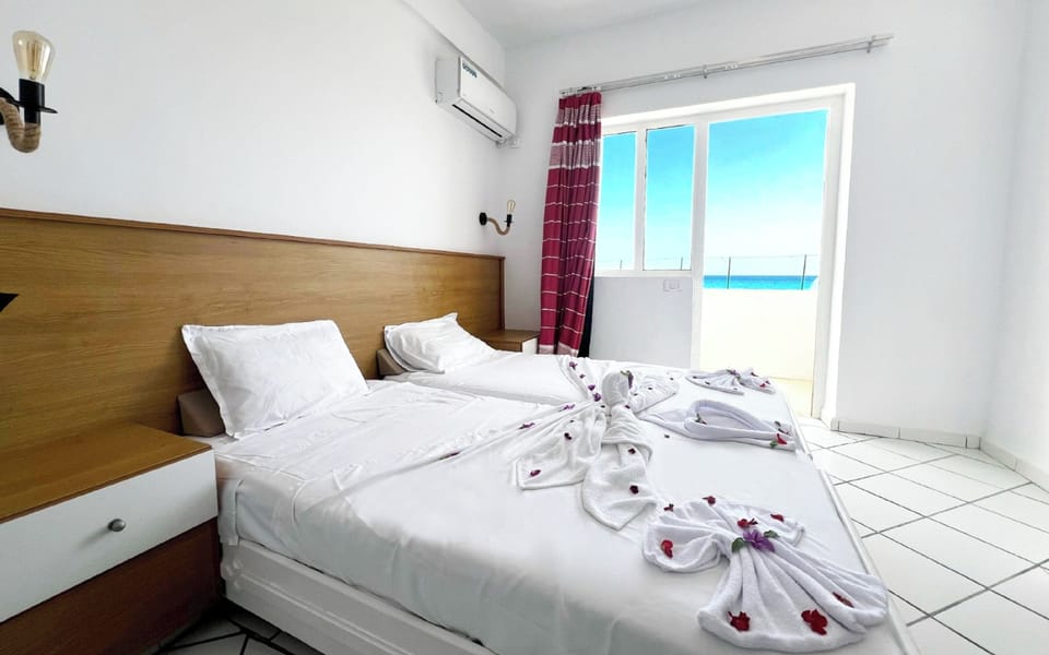 Minibar, bed sheets