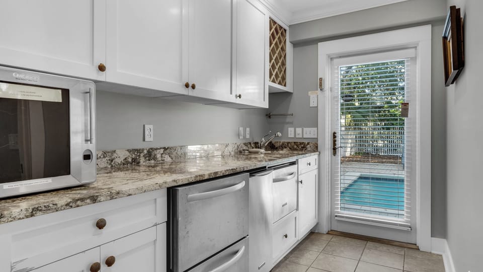 House, Multiple Beds, Pool Access, Ocean View (Intensive Care) | Private kitchen | Coffee/tea maker, dining tables