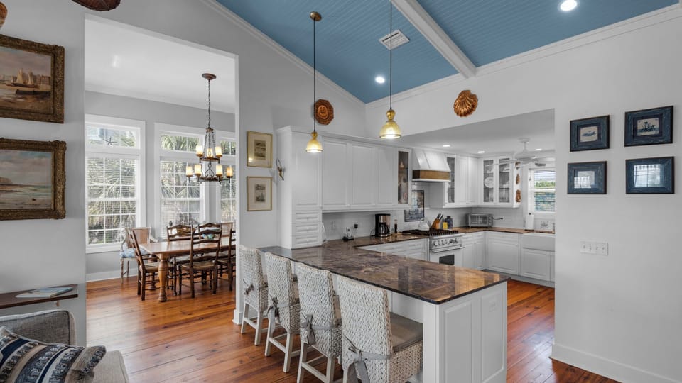 House, Multiple Beds, Pool Access, Ocean View (Intensive Care) | Private kitchen | Coffee/tea maker, dining tables