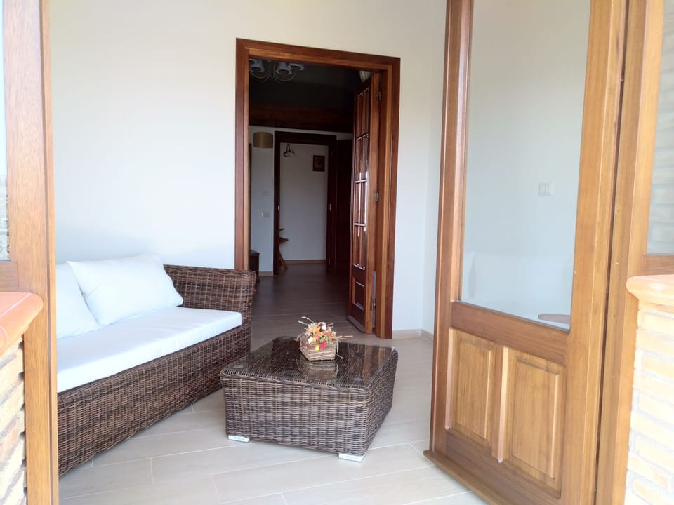 Luxury Room, Sea View | Hypo-allergenic bedding, minibar, desk, free WiFi