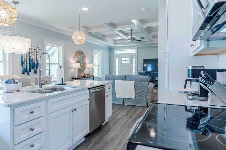 House, Multiple Beds, Pool Access, Pool View (Sand's Hideaway) | Private kitchen | Coffee/tea maker, dining tables