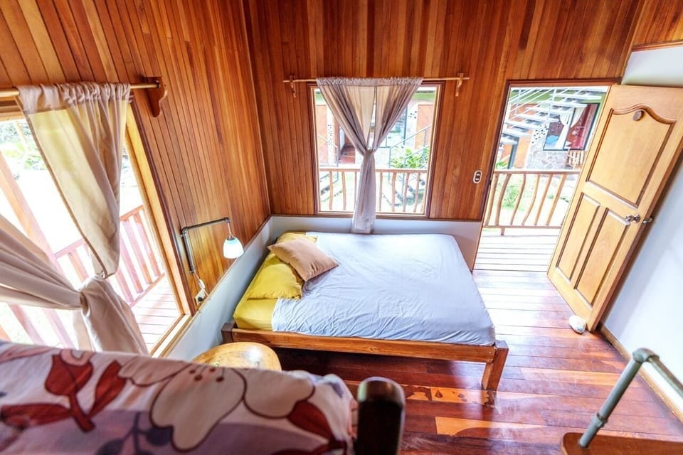 Grand Cabin  | Free WiFi, bed sheets