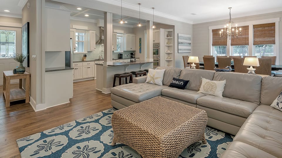 House, Multiple Beds, Pool Access, Ocean View (Blue Bungalow) | Living area
