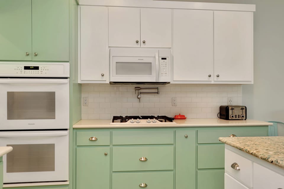 Kitchen with Multiple Cooking Options