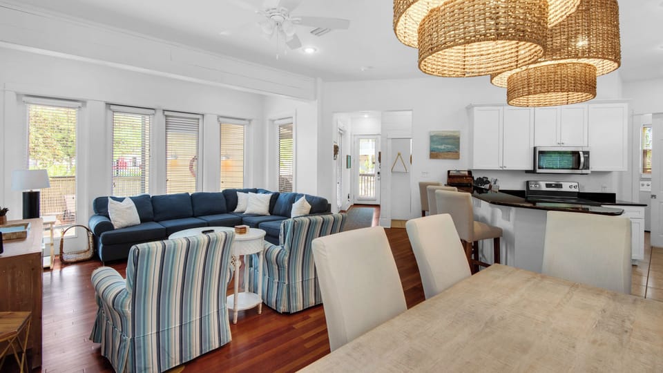 House, Multiple Beds, Pool Access, Pool View (139 N Ryan St) | Living area | 50-inch flat-screen TV with digital channels
