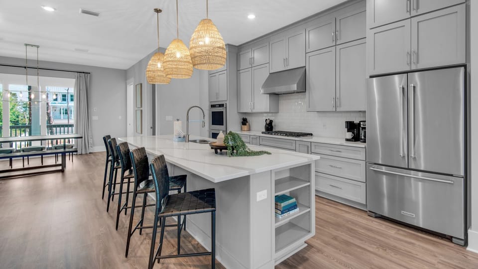 House, Multiple Beds, Patio, Partial Ocean View (Majestic Palm) | Private kitchen | Coffee/tea maker