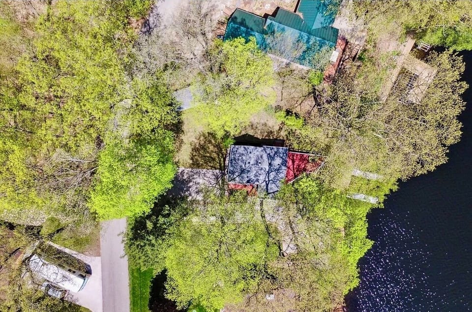 Aerial view of Cozy Couples Cottage on Croton.