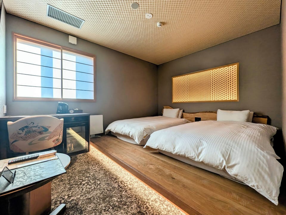 Superior Twin Room | Premium bedding, down comforters, pillowtop beds, desk