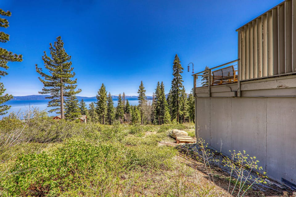 Peaceful nature surrounds the home.