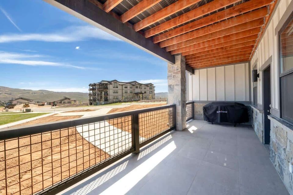 Spacious Balcony w/ Propane Grill
