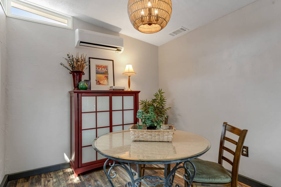 Private studio/office space