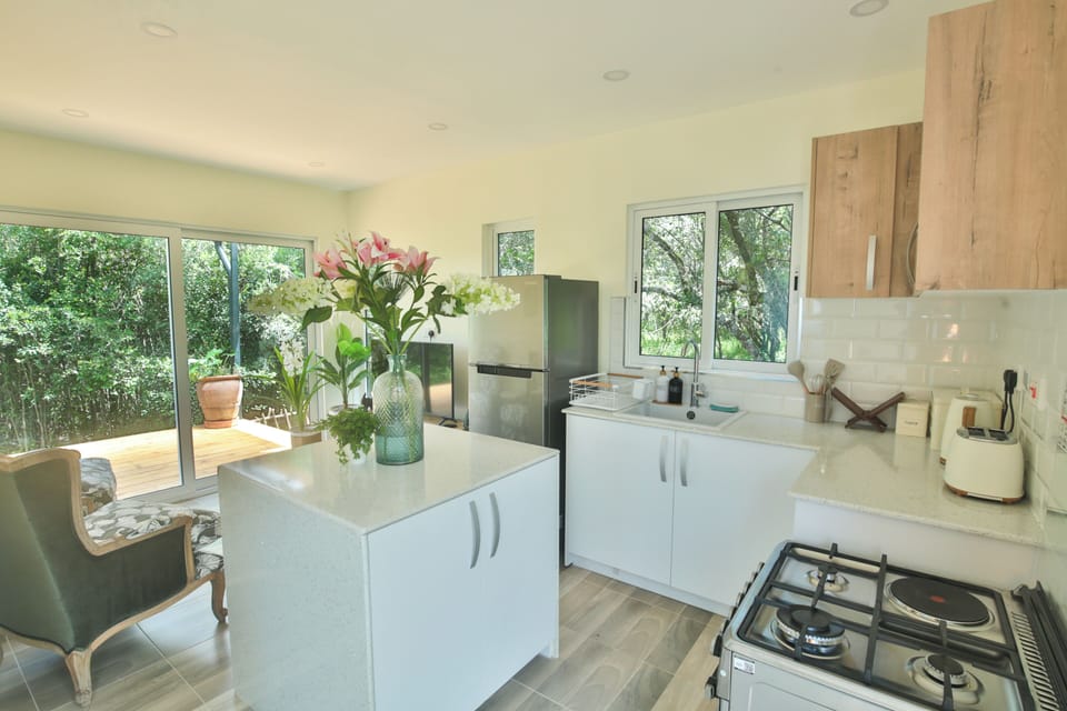 Romantic Cabin | Private kitchen