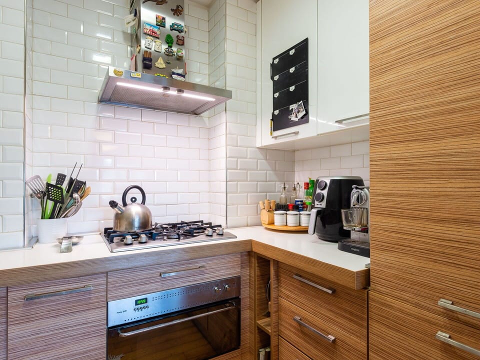 Cabinetry, Property, Furniture, Countertop, Kitchen Stove, Drawer, Wood, Interior Design, Kitchen, Flooring