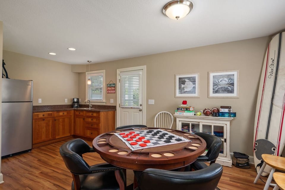 30-web-or-mls-406-Flip-Floppin-BL-Game-Table-V2