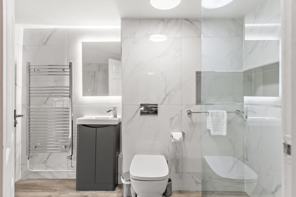 Economy Double Room, Shared Bathroom | Bathroom