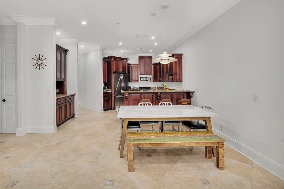 Dining Area/Kitchen