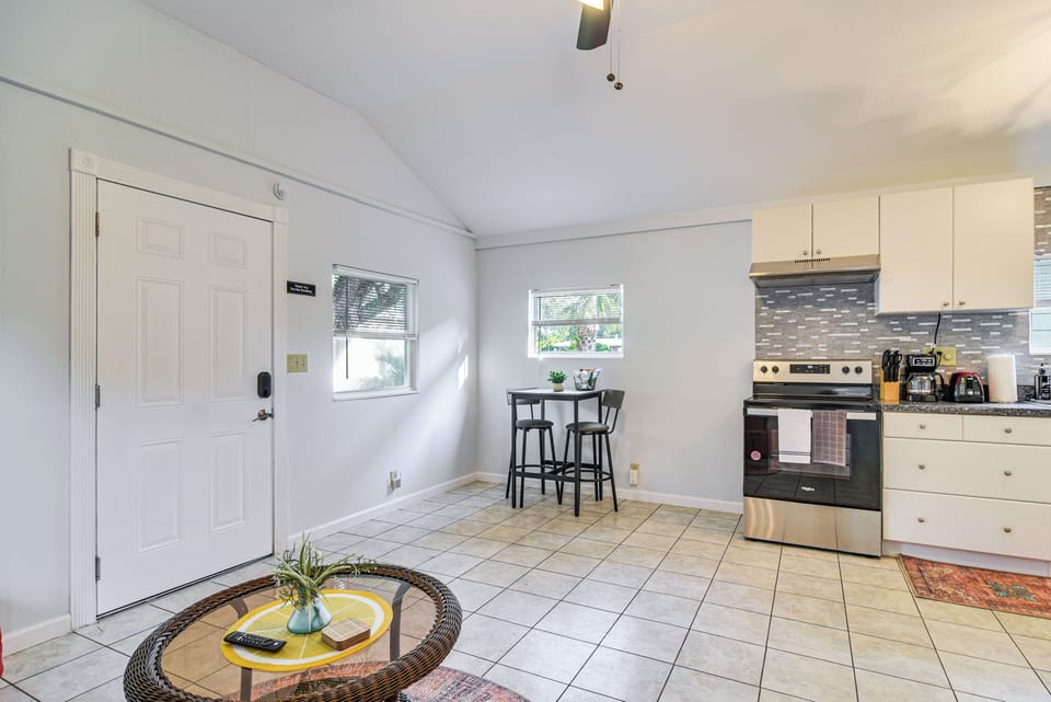 House (1 Bedroom) | Interior