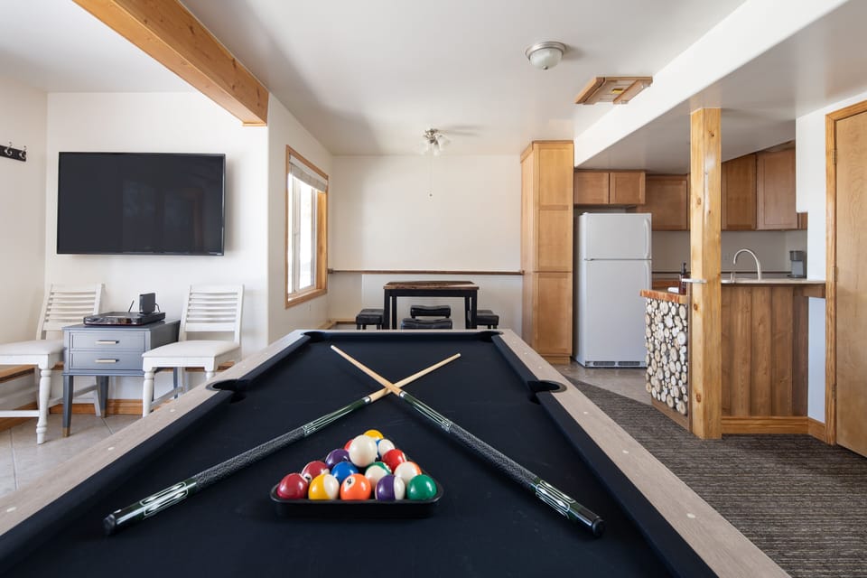 House, 4 Bedrooms | Game room
